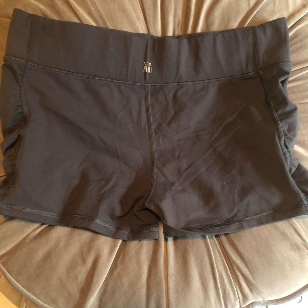 VICTORIA SPORT GREY SHORTS